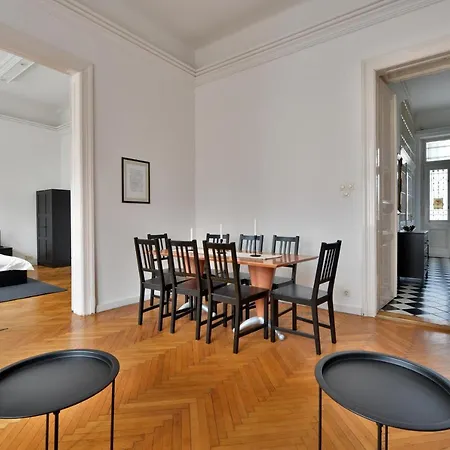 Appartamento Budape House 10 *