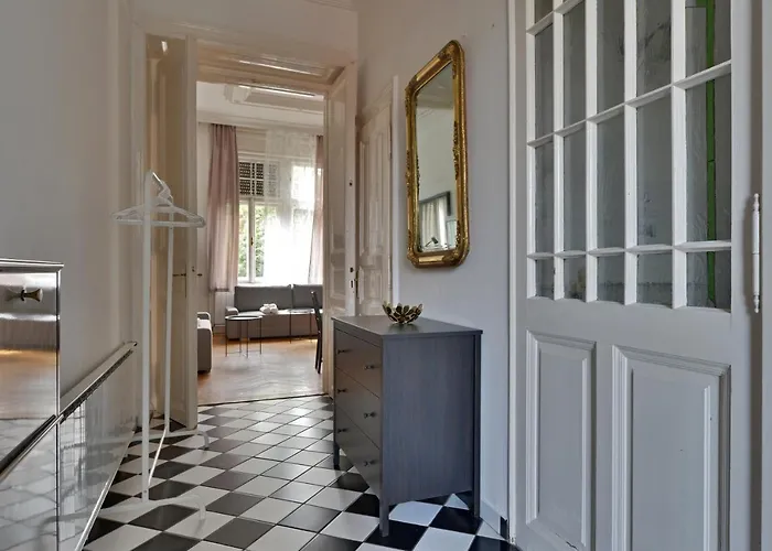 Budape House 10 * Budapest